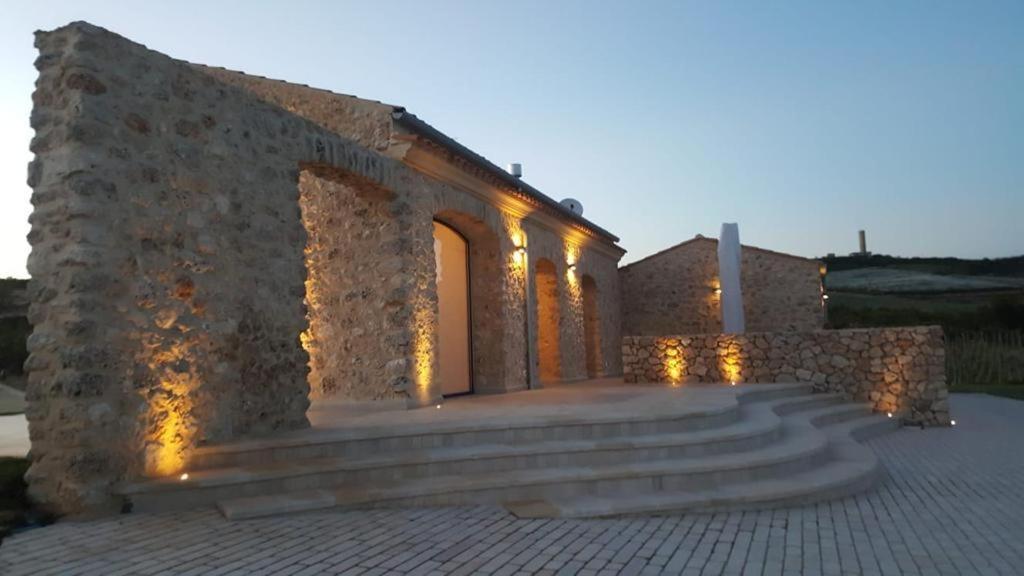 La Foresteria Di Golden Grapes Naro Bagian luar foto