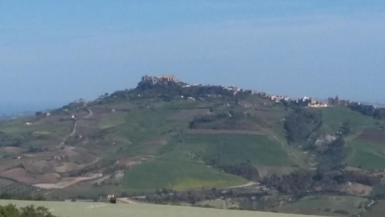 La Foresteria Di Golden Grapes Naro Bagian luar foto