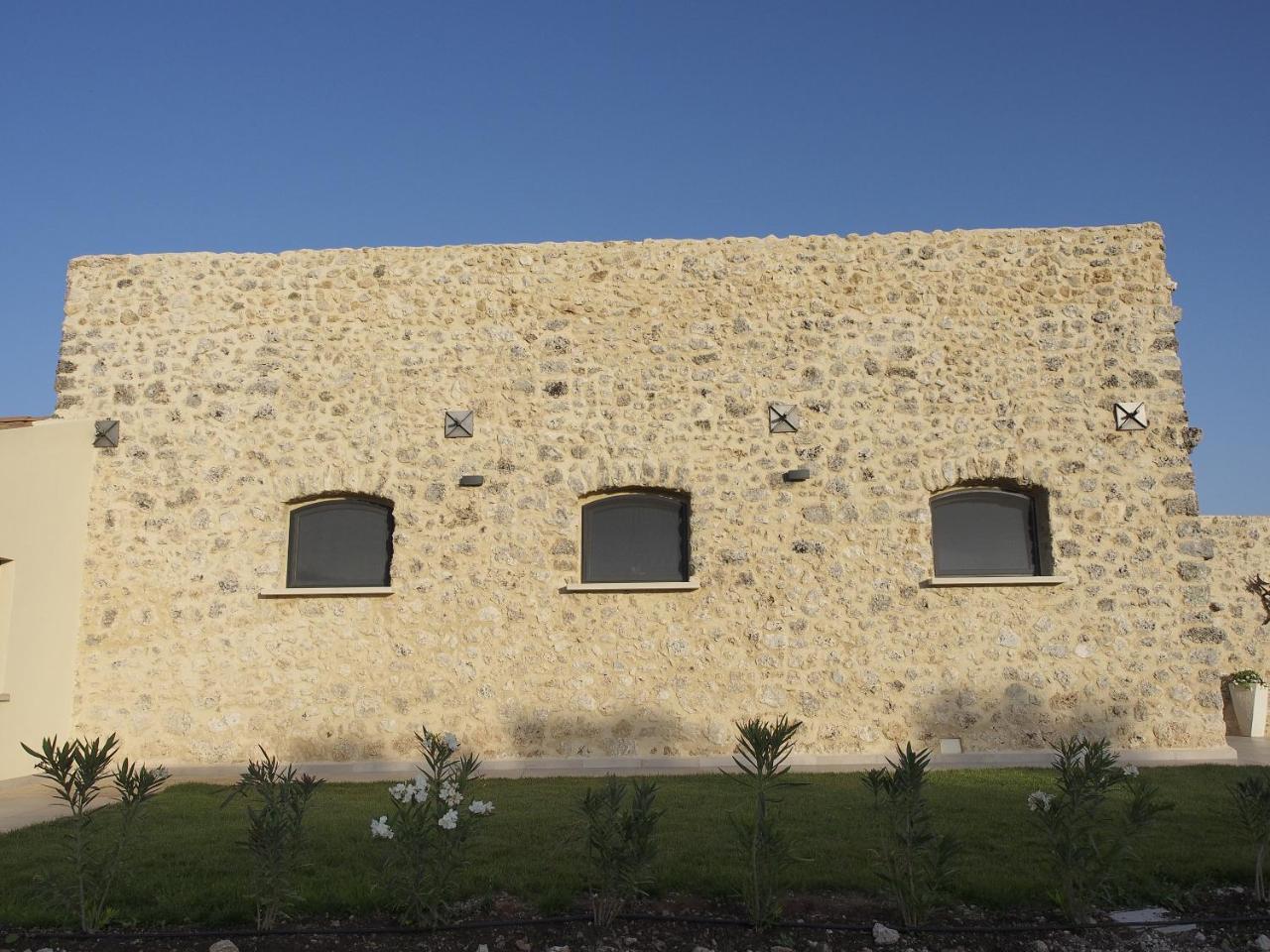La Foresteria Di Golden Grapes Naro Bagian luar foto